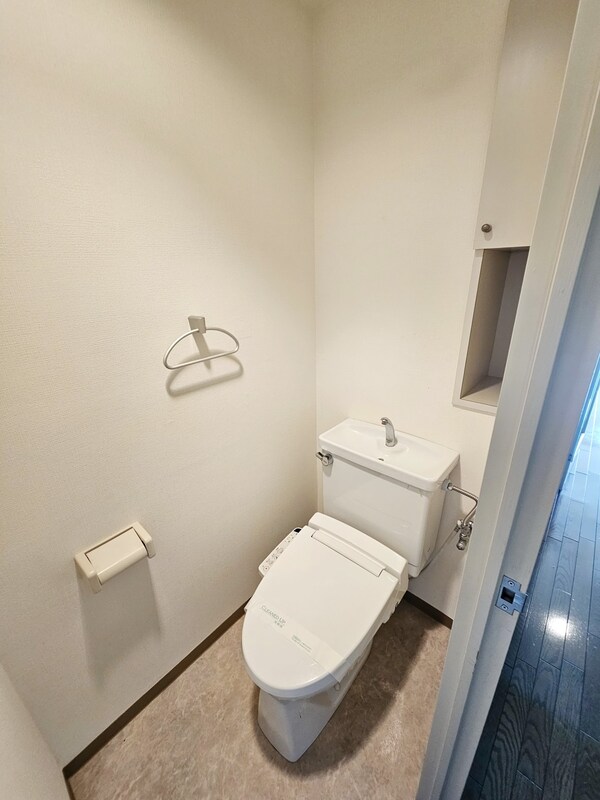 トイレ(★他号室の参考画像です★)