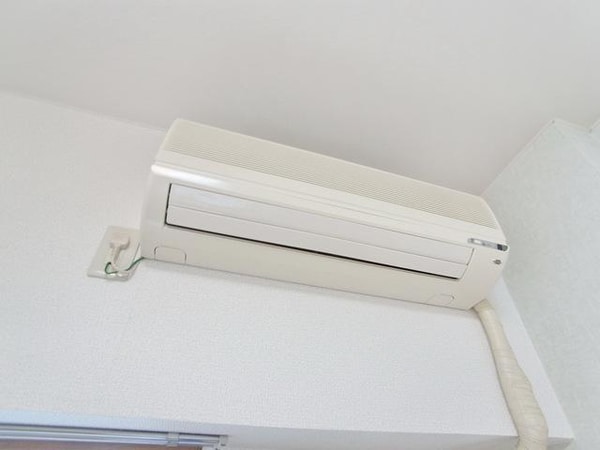 設備(各部屋にエアコン完備♪)