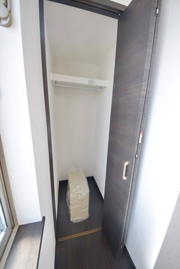 収納(★パイプハンガーがついています★)