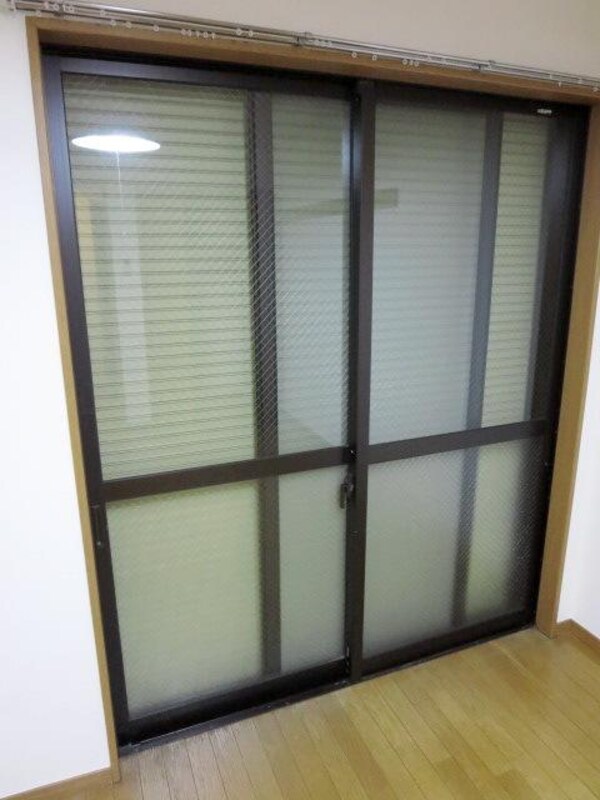 設備(★防犯シャッター完備★)