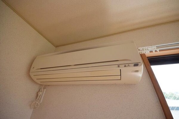 設備(★エアコン２基ございます★)