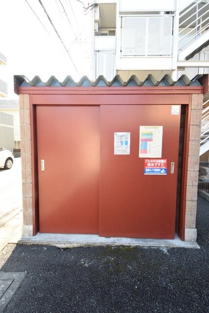 物件内観写真4　(外観・共用部分)