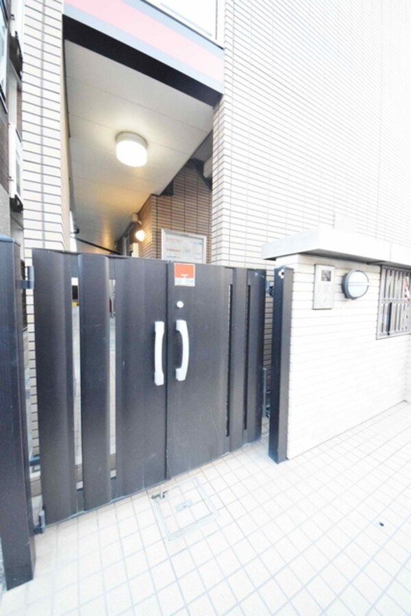 エントランス(外観・共用部分)