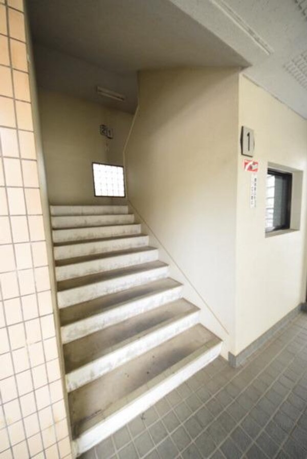 エントランス(外観・共用部分)