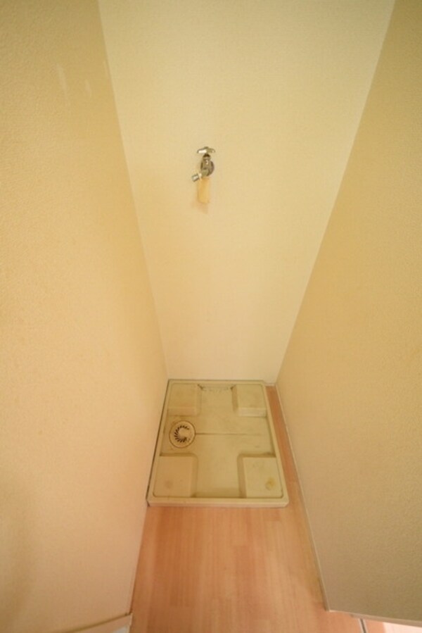 設備(室内洗濯機置場)