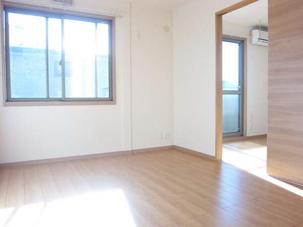 その他室内・内装(♪ゆっくり寝れそうなお部屋♪)
