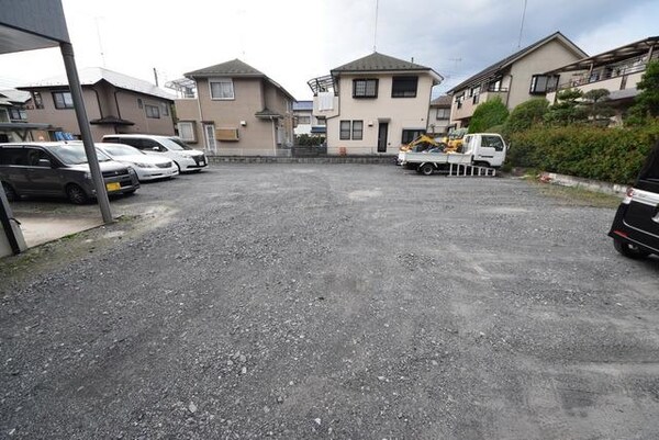 駐車場(♪敷地内駐車場あり♪)