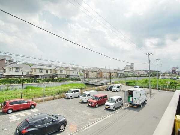 駐車場(♪敷地内駐車場♪)