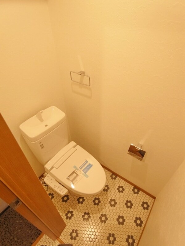 トイレ(♪トイレも大切な空間です♪)