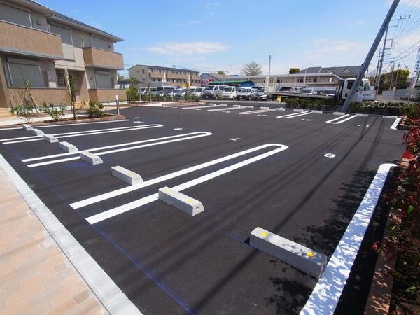 駐車場(♪敷地内駐車場♪)