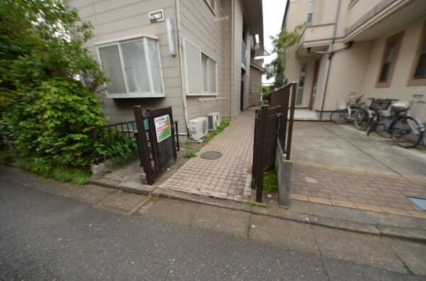 エントランス(外観・共用部分)