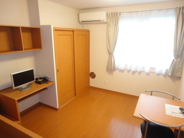 物件内観写真8　(洋室７.９帖)