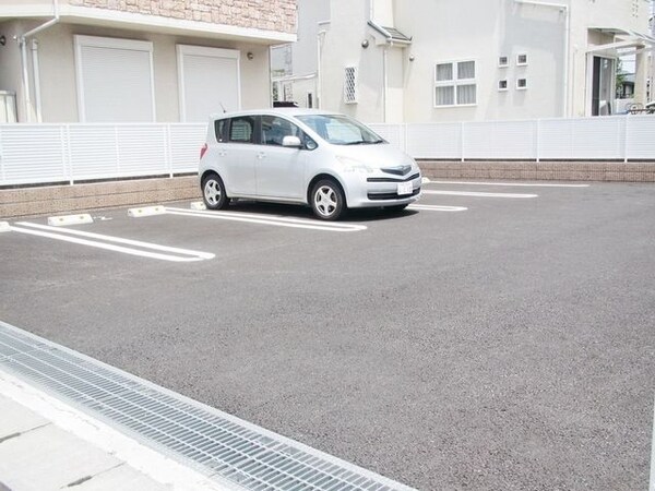 駐車場(外観・共用部分)