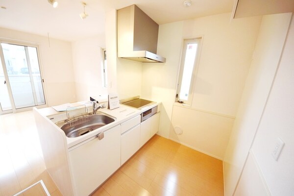キッチン(★お部屋探しは株式会社タウンハウジング東京まで★)