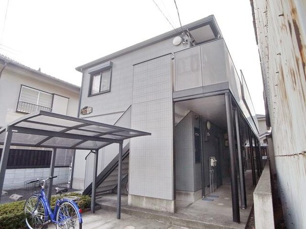 外観(♪エントランス側から見て♪)