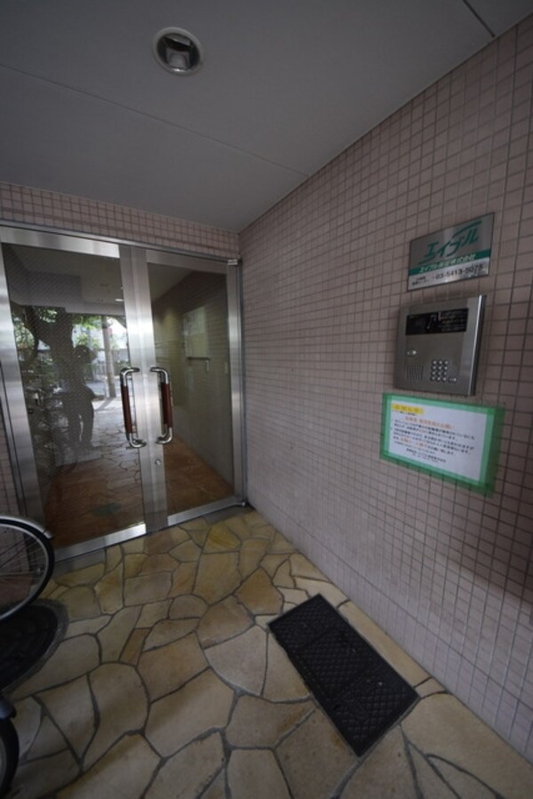 エントランス(外観・周辺部分)