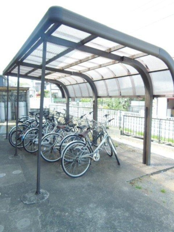 共有部分(☆屋根付きの駐輪場です☆)