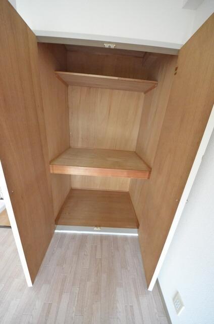 物件内観写真13　(☆洋服・荷物は多いですか？☆)