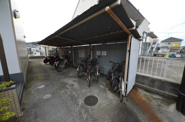 エントランス(☆駐輪場は欲しいよねぇ～☆)