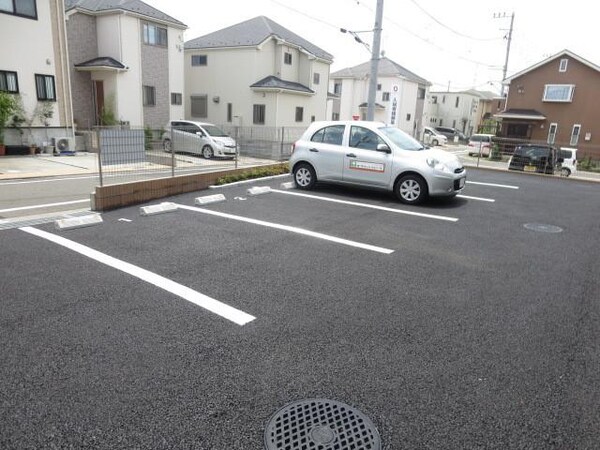 駐車場(～敷地内駐車場も完備～)