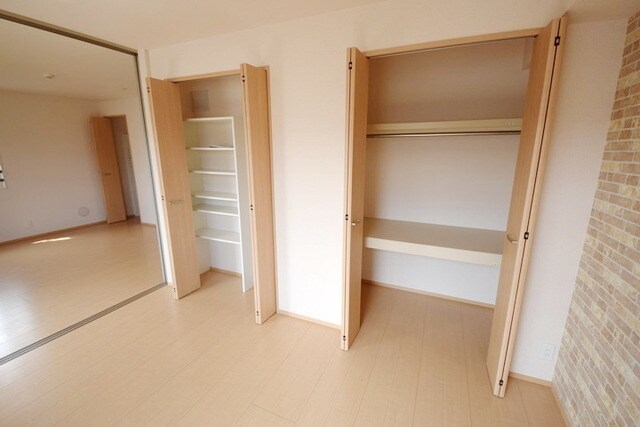物件内観写真24　(★こっちの部屋も収納たっぷりです★)
