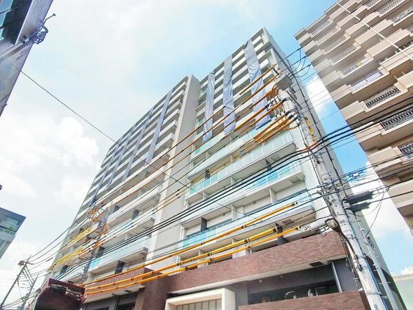 外観(♪陽当りの良い建物です♪)