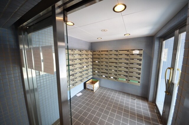 物件内観写真6　(外観・共用部分)