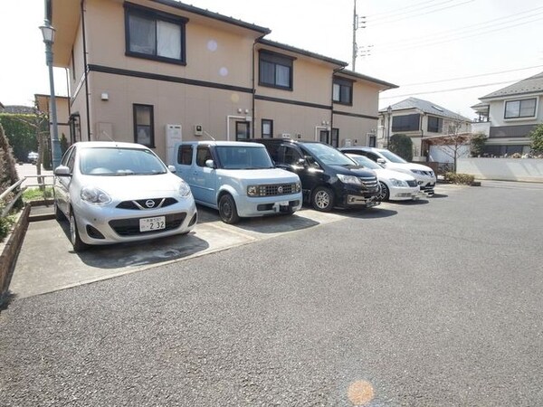 駐車場(♪敷地内駐車場♪)