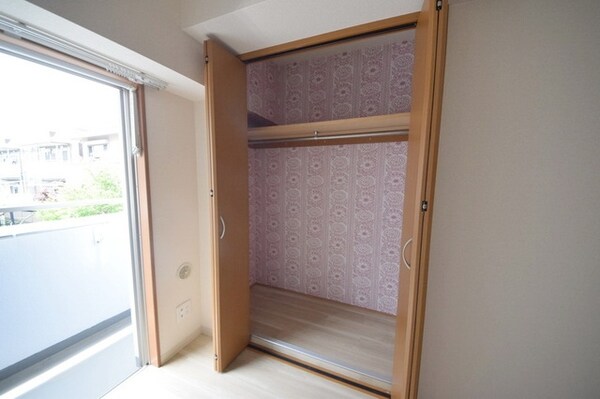 収納(※収納内クロスは各部屋異なる場合あり)