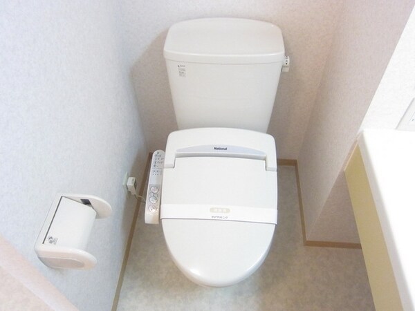 トイレ(♪うれしいウォシュレット♪)