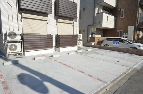 駐車場(♪エントランス部分♪)