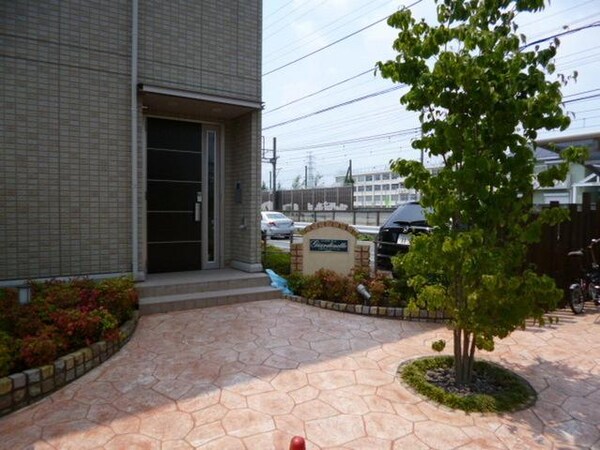 エントランス(★キレイなエントランス★)