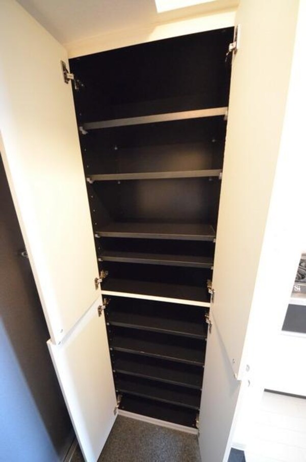 その他(☆たくさん入る靴箱です☆)