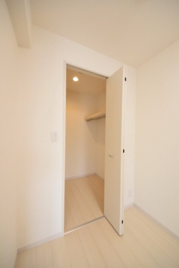 収納(ウォークインクローゼット)