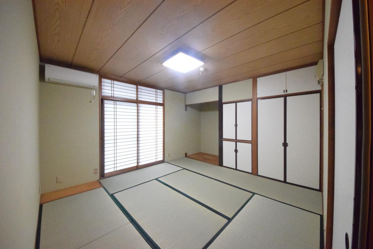 物件内観写真16　(リビング/居室)