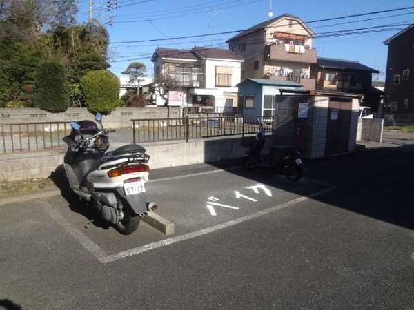 駐車場(♪敷地内駐車場♪)