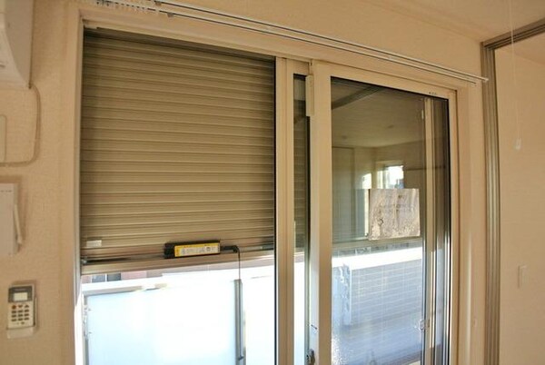 設備(☆防犯シャッター☆)