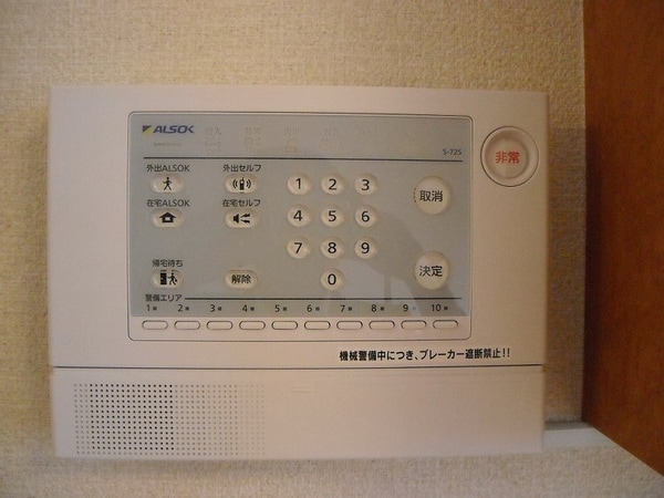 セキュリティ(設備・仕様は号室により異なる為、現況を優先致します。)