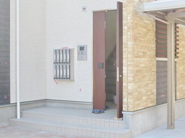 エントランス(★オートロック完備★)