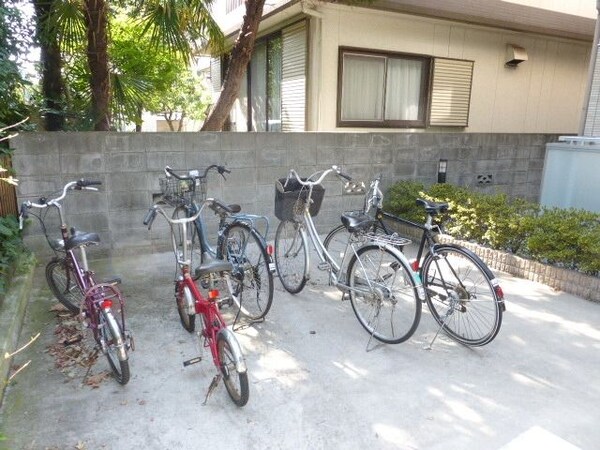 駐車場(★駐輪場です★)