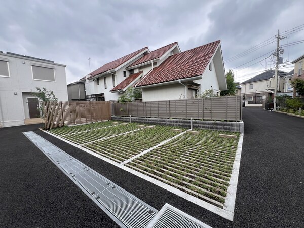 駐車場(庭)