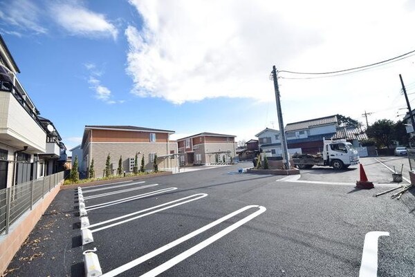 駐車場(駐車場も広いです)
