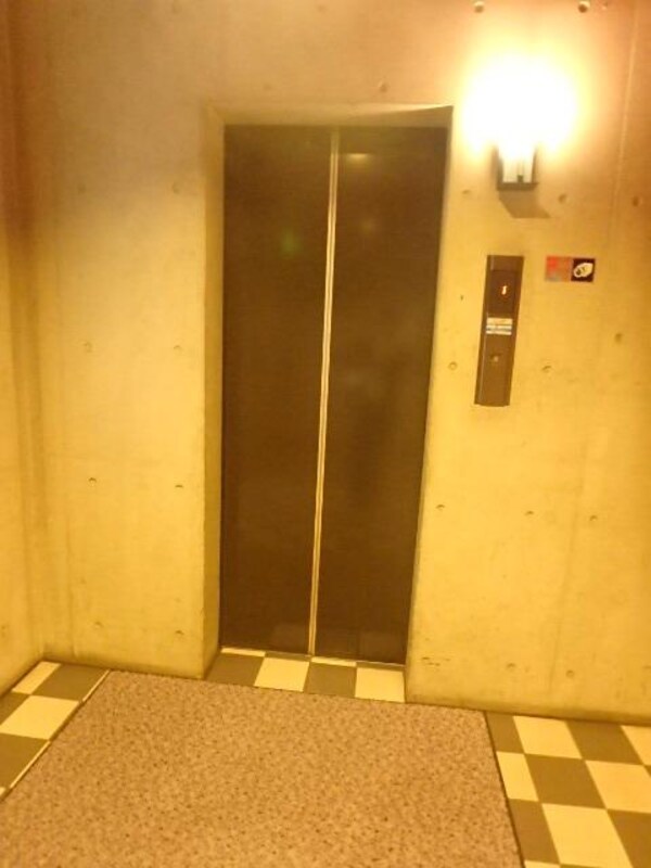 設備(エレベーター)