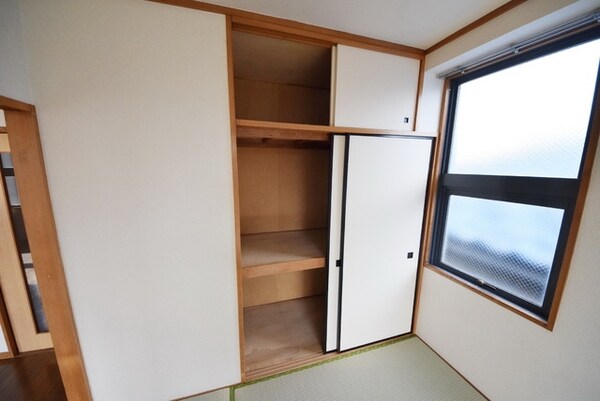 収納(別部屋参考写真)