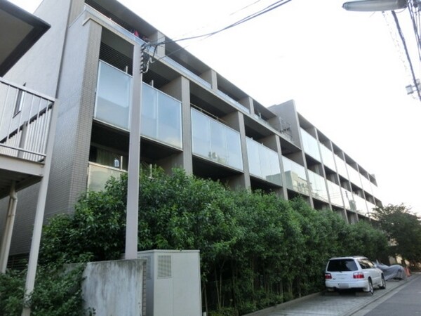 外観(安心の鉄骨鉄筋造です)