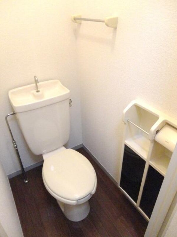 トイレ(★広めのトイレです★)