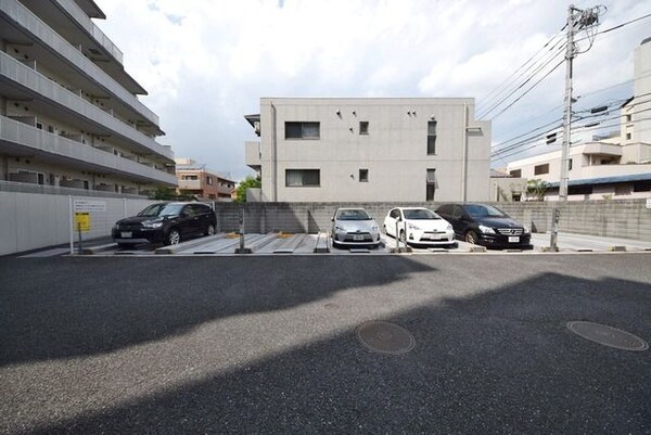 外観(★敷地内駐車場★)