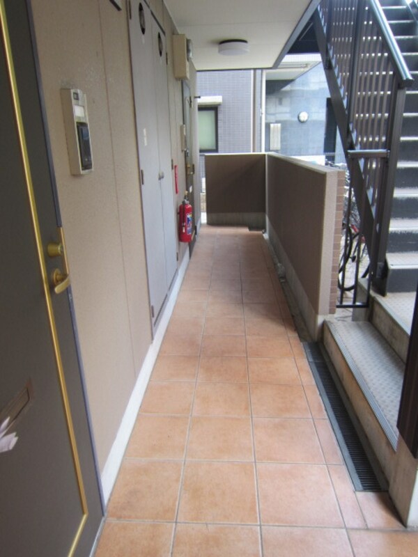 共有部分(★お部屋の前の廊下です★)
