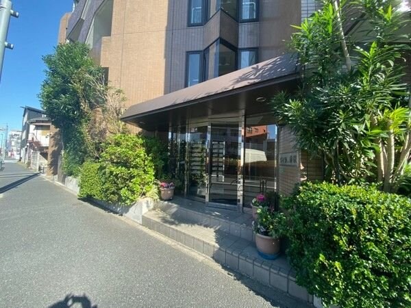 エントランス(エントランス)