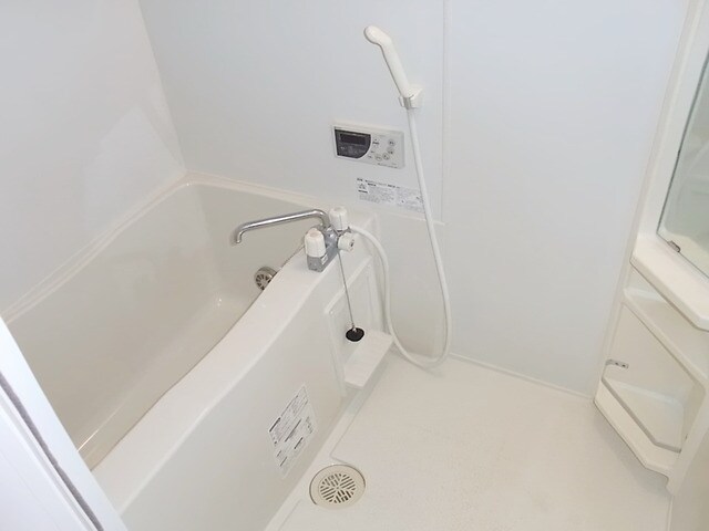 物件内観写真9　(★追焚き機能・浴室乾燥機完備★)